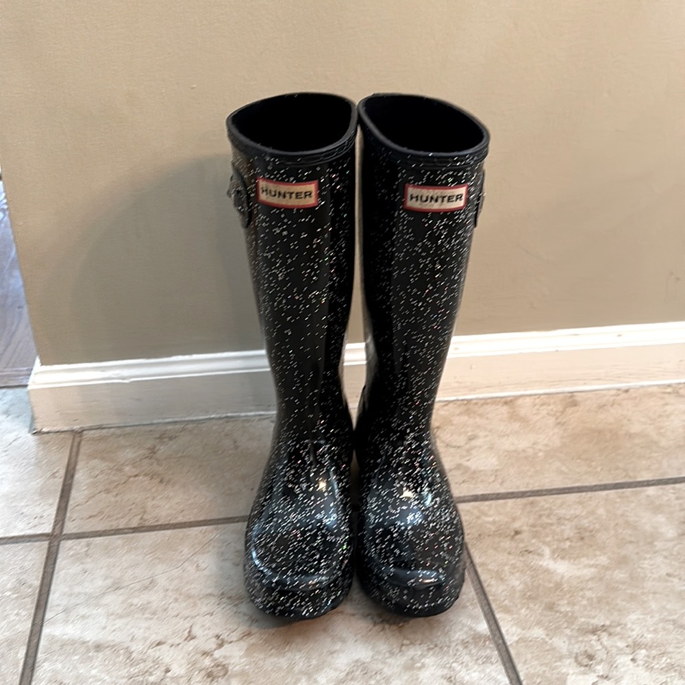 Big Girls barely worn tall Hunter Rain Boots
